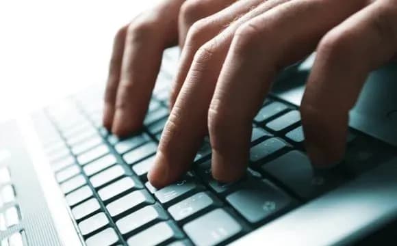 Агітаторку викрили на дискредитації виборчого процесу за завданням спецслужб РФ