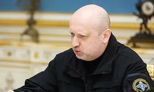 Турчинов назвав військові підрозділи РФ, які стоять на кордоні з Україною