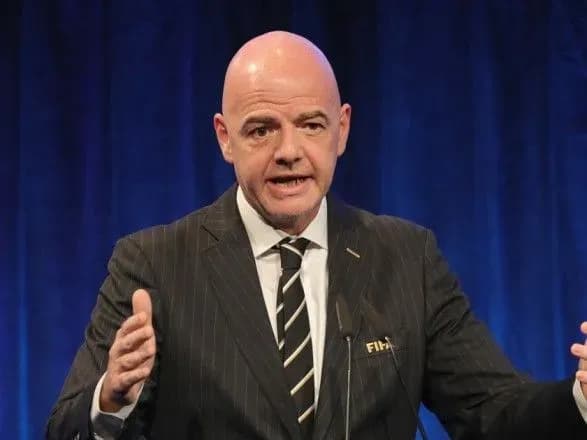 Глава ФІФА виступив за зупинку матчів в разі расистських витівок