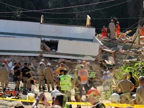 У Ріо-де-Жанейро обвалилися декілька багатоповерхівок: є загиблі