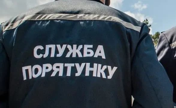 У столиці чоловік стрибнув з мосту