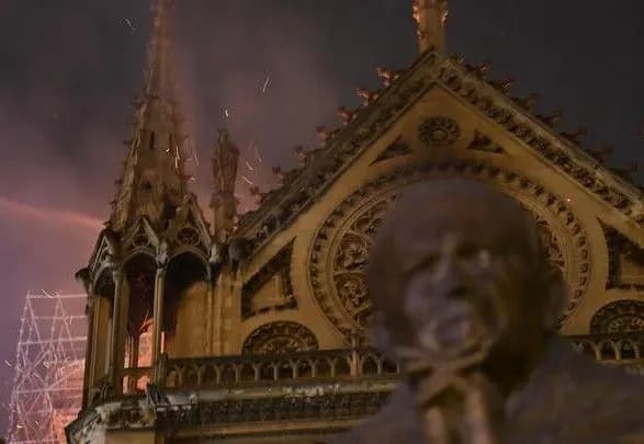 Предварительное расследование пожара в Нотр-Даме не нашло доказательств поджога