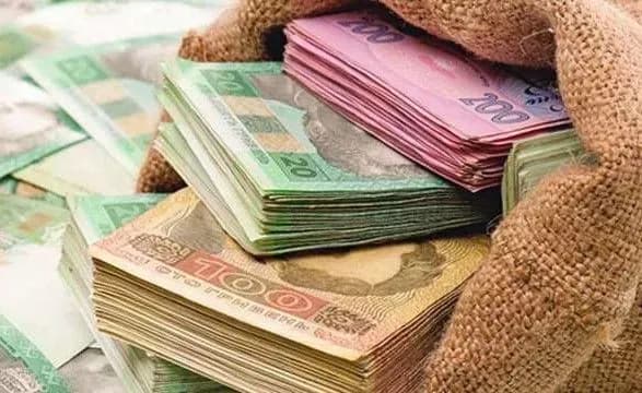 У бізнесменів-шахраїв знайшли майже мільйон гривень