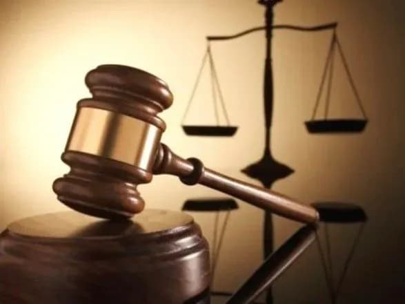 Сьогодні суд розгляне питання про зняття арештів з рахунків Януковича