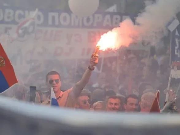 У Белграді пройшов масовий мітинг на підтримку президента Вучича