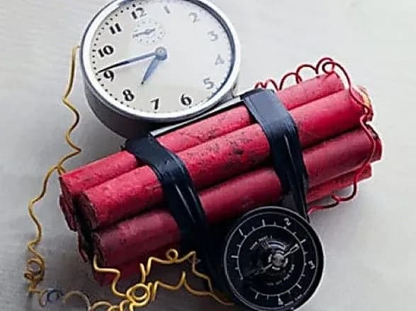 У Львові із бронетанкового заводу евакуювали понад 500 працівників через загрозу вибуху