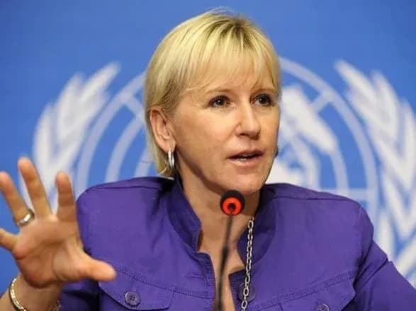 Голова МЗС Швеції привітала Зеленського з перемогою на виборах президента