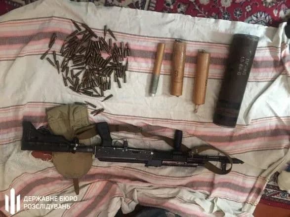 Військовий викрав з військової частини три автомати, патрони та заряди тротилу