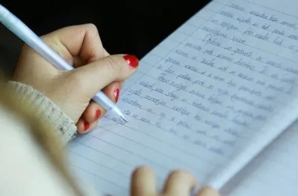 КС Латвії визнав законним переведення шкіл нацменшин на латиську мову навчання