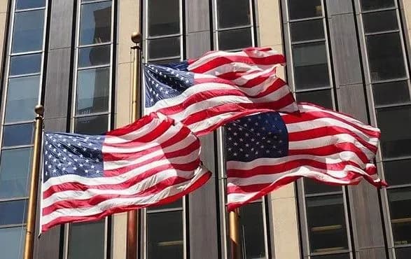 Пенс разом з Трампом очікує на роботу з адміністрацією Зеленського