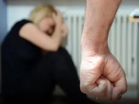 У Кривому Розі чоловік до смерті побив дружину