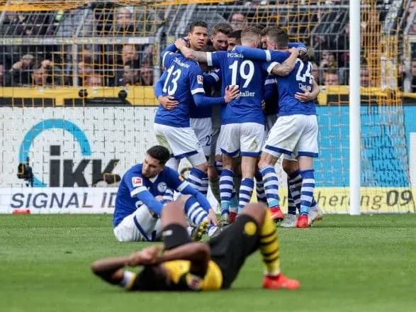 Клуб Коноплянки святкував перемогу у "Рурському дербі"