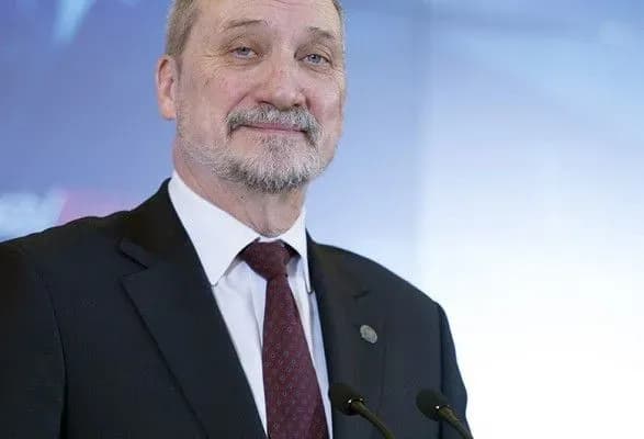 Екс-міністр оборони Польщі: існування сильної України в наших інтересах