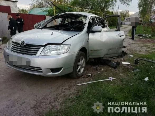 У Харкові кинули гранату в автомобіль