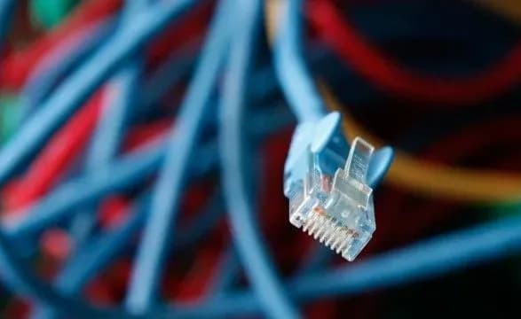 Влада Сінгапуру введе обмеження в інтернеті