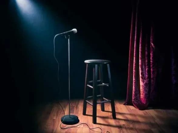 У Росії в аварії загинули два коміка