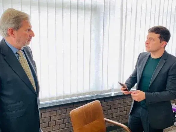 Хан на встрече с Зеленским отметил важность продолжения реформ