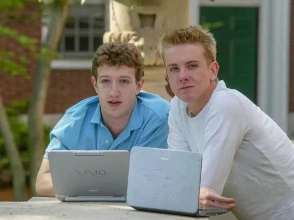 Один з творців Facebook розкритикував Цукерберга