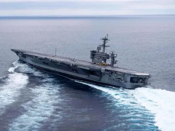 Авіаносець США для стримування Ірану пройшов через Суецький канал