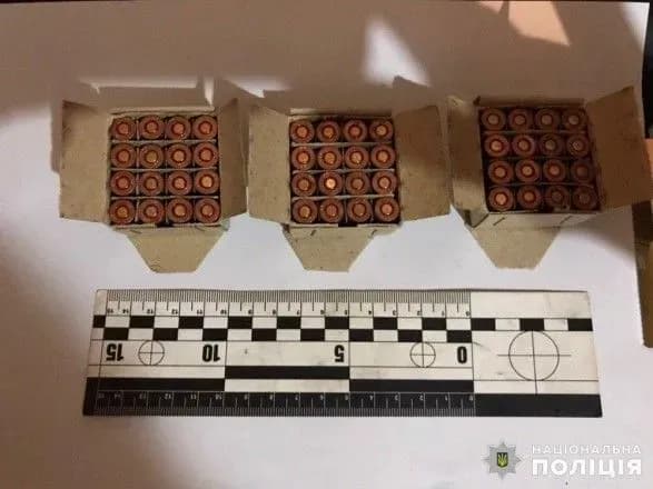 Чоловік намагався вивезти боєприпаси з зони ООС