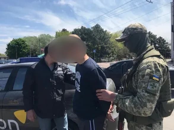 Завербовані українці перевозили нелегальних мігрантів через держкордон