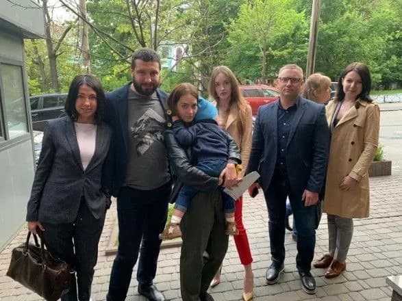 Клімкін: викраденого хлопчика, якого утримували в посольстві Данії - віддали матері