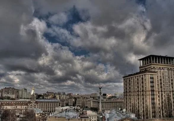 У Києві та області в найближчі години очікується гроза