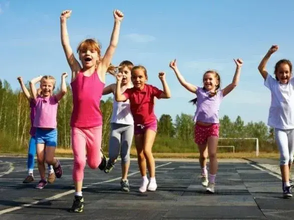 Рекомендации ВОЗ: сколько двигаться, спать и смотреть мультфильмы детям до 5 лет