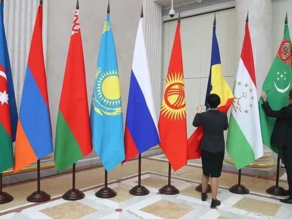 Білорусь запропонувала обмежити право вето в ЄАЕС