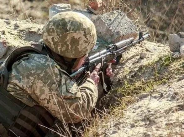 За добу бойовики 11 разів обстріляли сили ООС