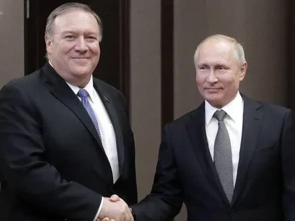 Президент РФ заявив Помпео, що сподівається на відновлення відносин з США