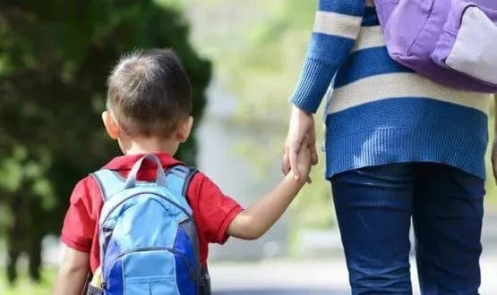 У МОН порадили в будь-якому разі подавати документи в 1 клас до шкіл за місцем проживання