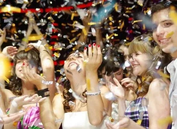 Школи мають повідомити поліцію про час і місце святкування випускних — МОН