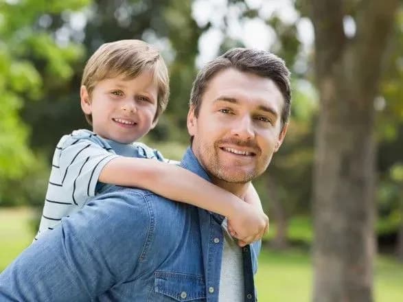 День батька в Україні відзначатимуть у третю неділю червня - указ