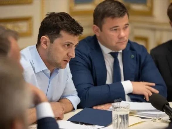 Зеленский: доверие к ВР составляет 4%