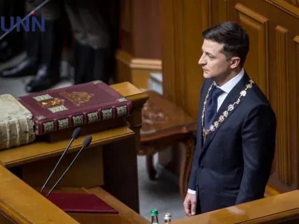 Зеленський сьогодні зустрінеться із Парубієм та лідерами фракцій