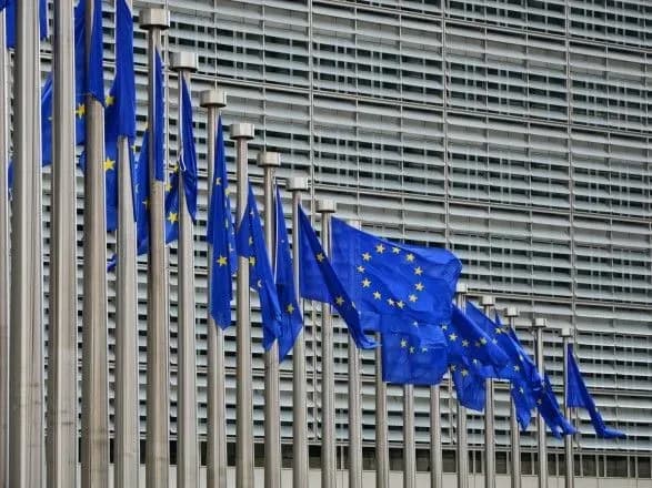 Макрон пропонує розглянути кандидатуру Барньє на посаду голови Єврокомісії