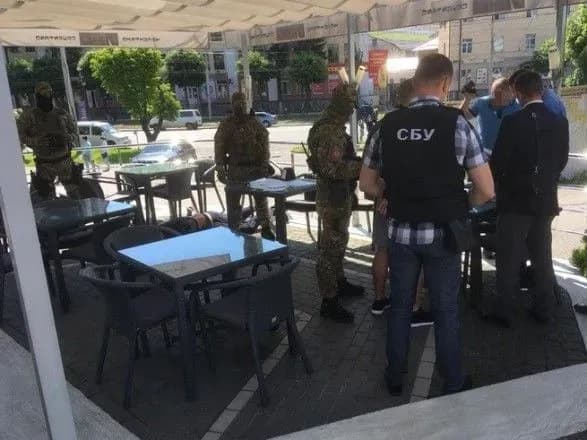 Викрито організоване угруповання, яке "вибивало" гроші з представників бізнес-кіл