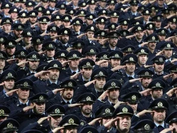 Іран пообіцяв "відправити на дно" кораблі США в разі їх "першої помилки"