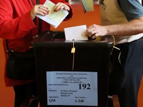 Референдум щодо спрощення розлучень в Ірландії: колишнім тепер не потрібно 4 роки проживати окремо