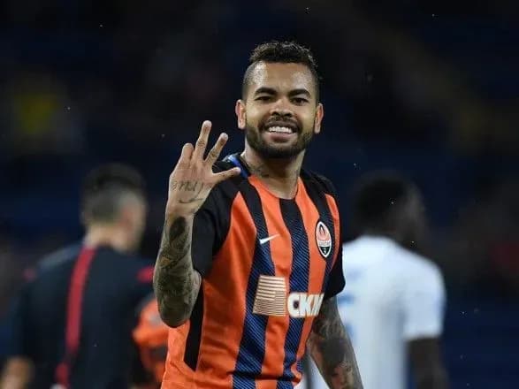 Хет-трик Дентиньо помог "Шахтеру" получить крупную победу в УПЛ