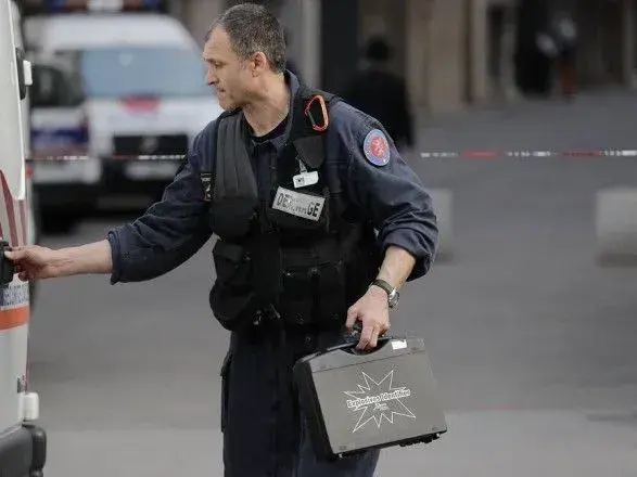 Підозрюваний у справі про вибух в Ліоні купив компоненти бомби через інтернет на своє ім'я