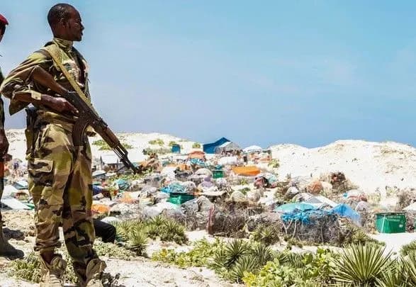 Щонайменше три людини загинули при нападі на католицький собор у Буркіна-Фасо