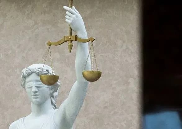 Вбивця втік з залу суду під час засідання