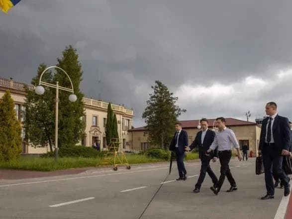 Зеленський прибув на Львівщину і вирушив на шахту "Лісова"