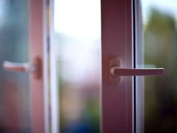 П'яна студентка випала з сьомого поверху львівського гуртожитку