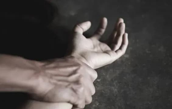 У Києві чоловік розбещував 6-річного хлопчика