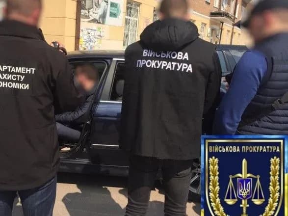 Зеленський відсторонив викритого на хабарі голову РДА