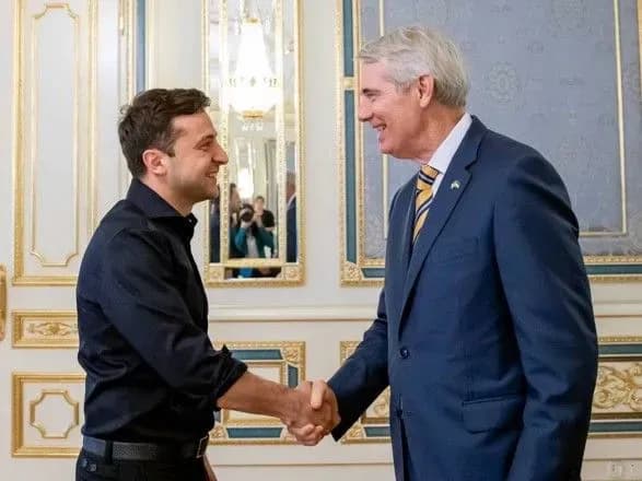 Американський сенатор після зустрічі із Зеленським пообіцяв підтримку Україні