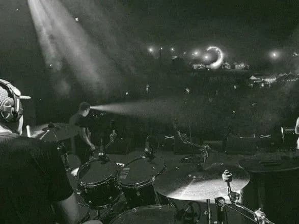 Рок-фестиваль, де буревій зірвав дах сцени, вирішили достроково завершити